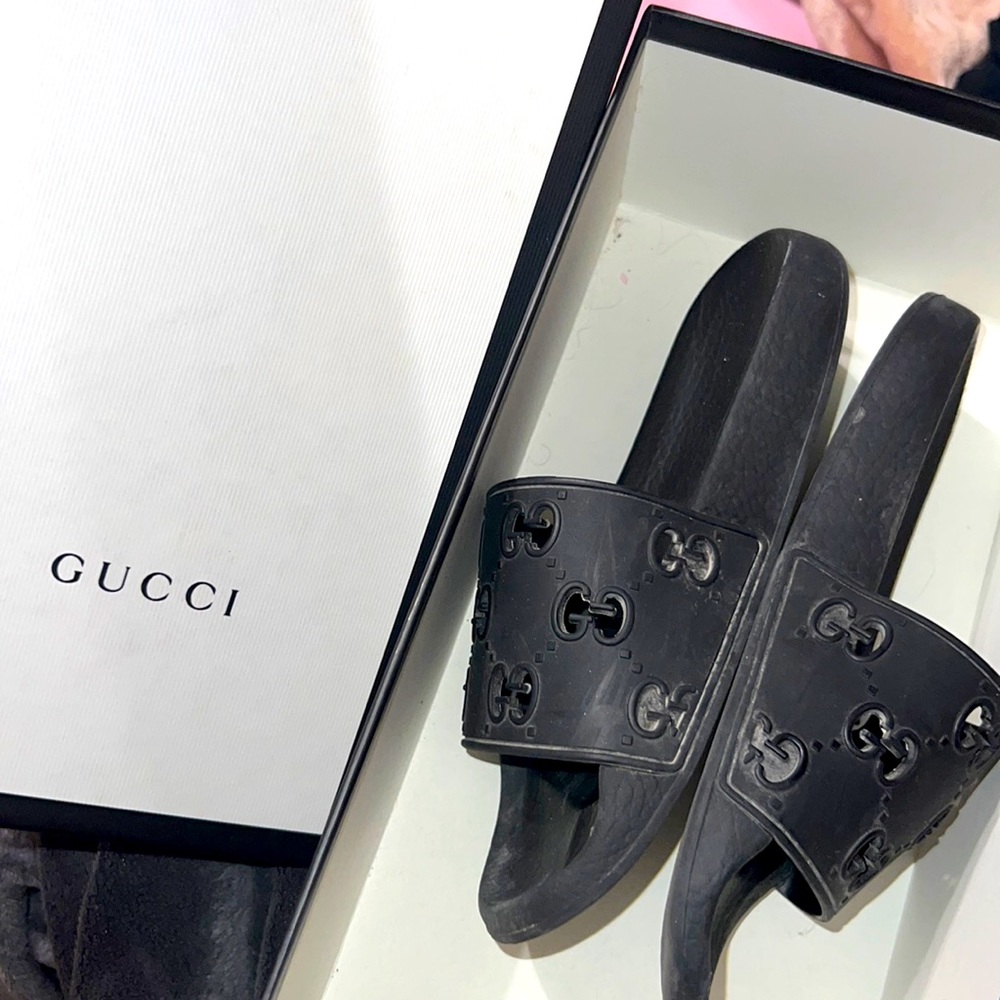 Black Gucci Slides With Box (Pre Owned) Size 7 - image 1
